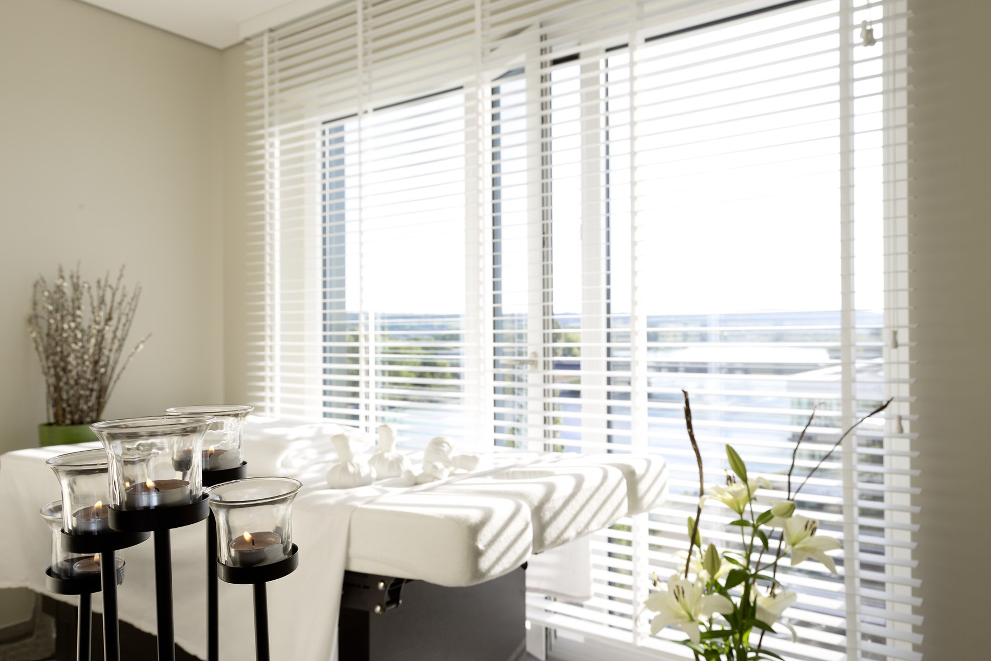 Hotel 47 25/42