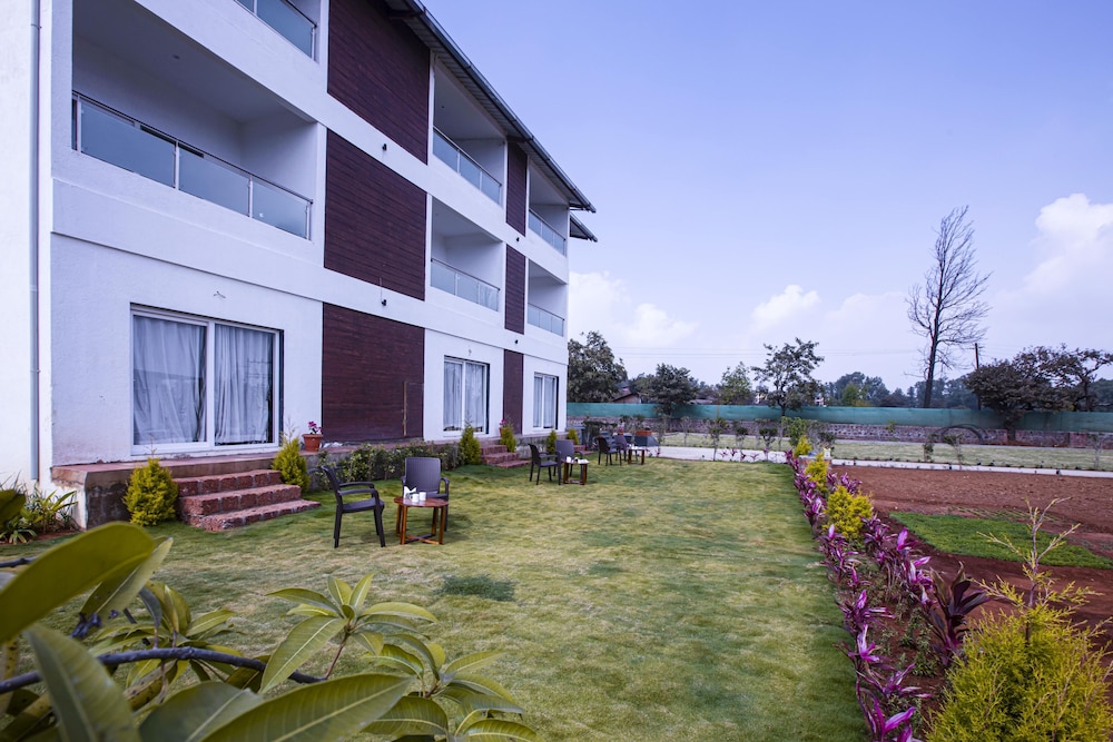 Hotel Amora Premium 18/19