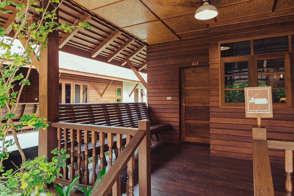 Maikaew Damnoen Resort 4/50