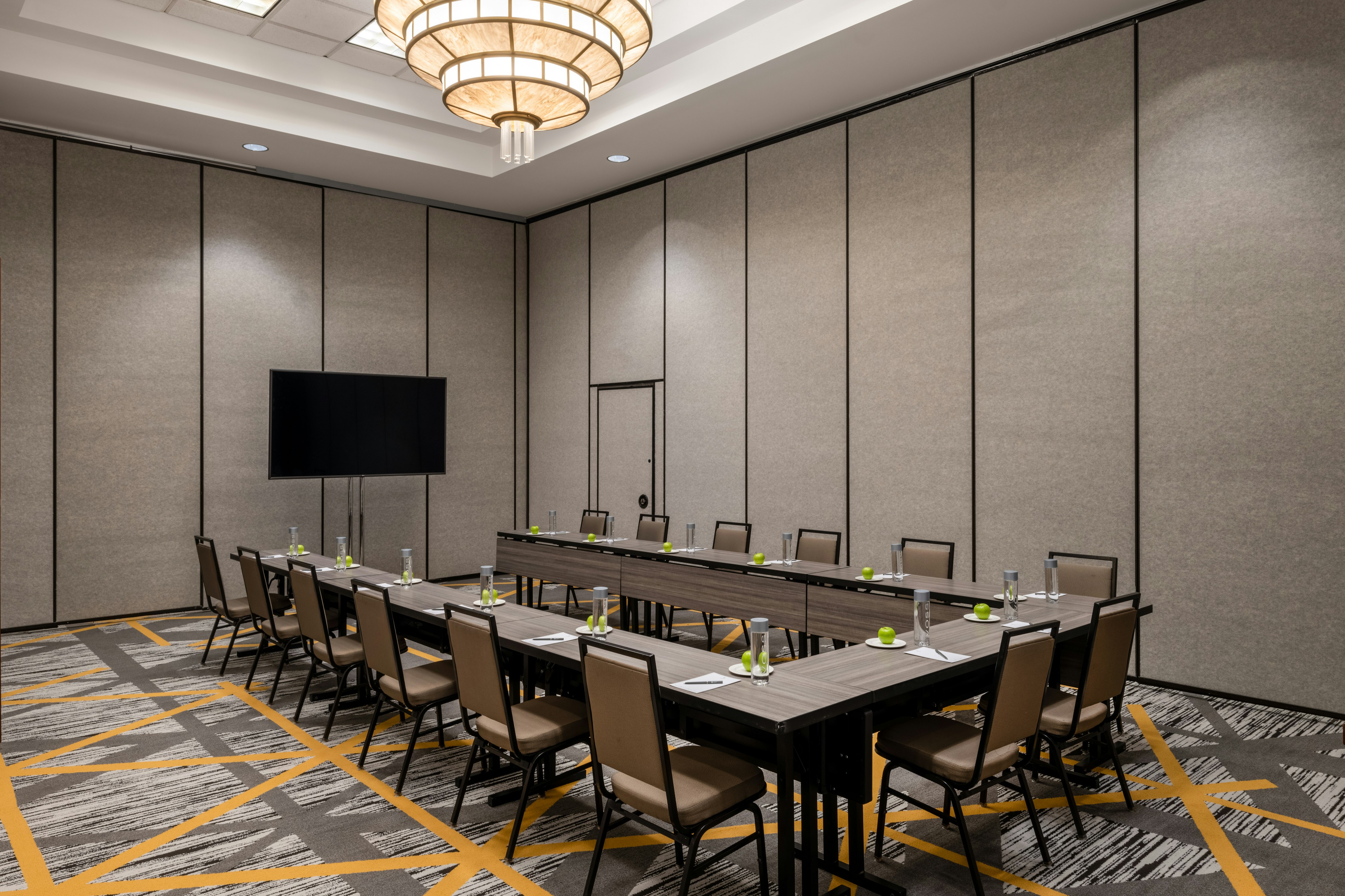 Embassy Suites by Hilton Portland Airport 49/66