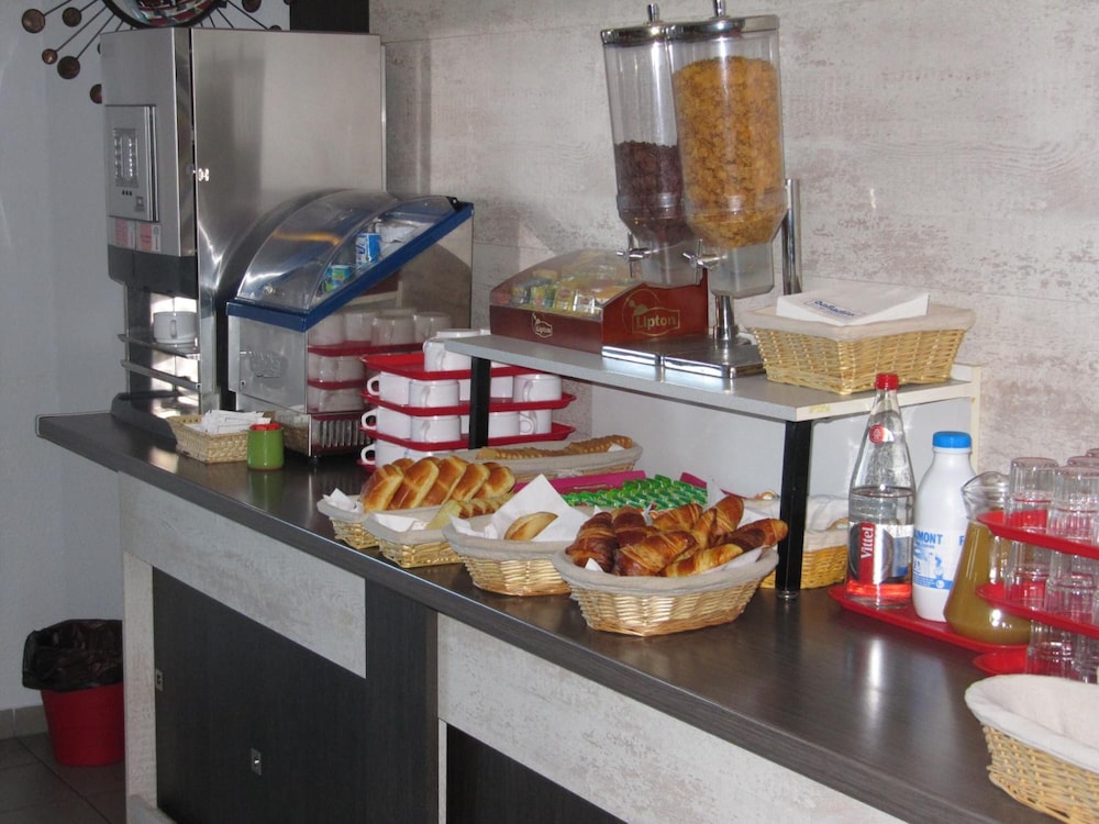 Brit Hotel Essentiel Sete Balaruc 34/50