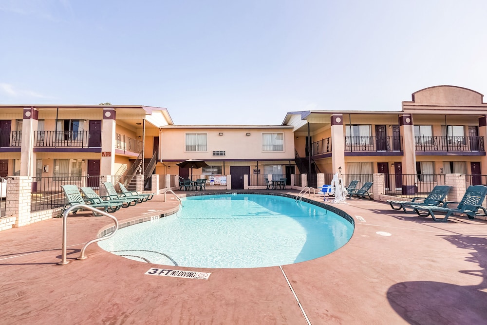 OYO Hotel Texarkana North Heights AR Hwy I-30 in TEXARKANA - AR