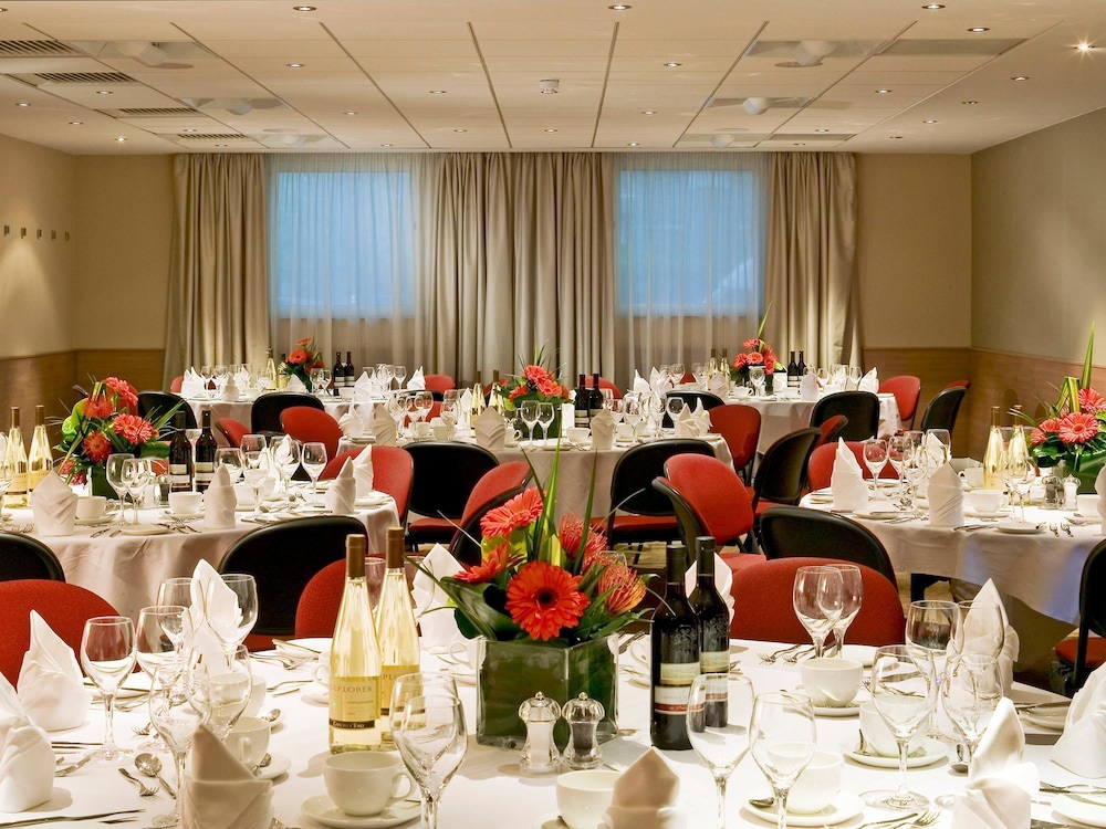 NOVOTEL LONDON GREENWICH 54/65