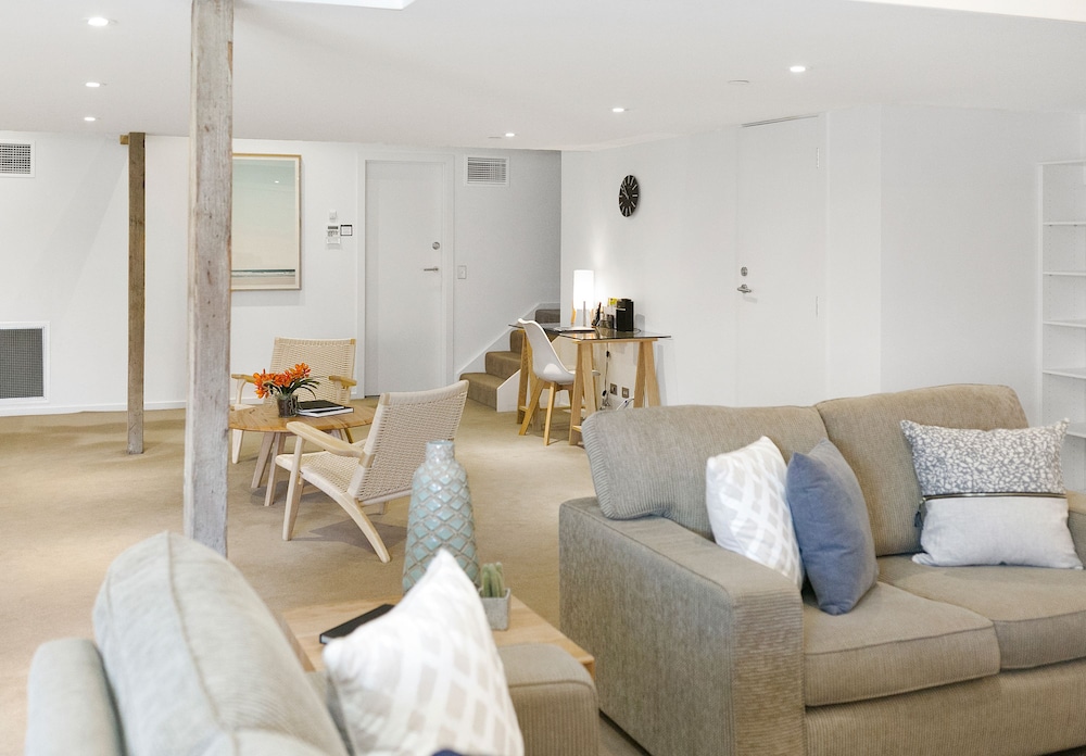 Sullivans Cove Apartments 54/79