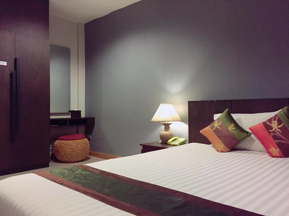 Hua Hin White Sand 19/75