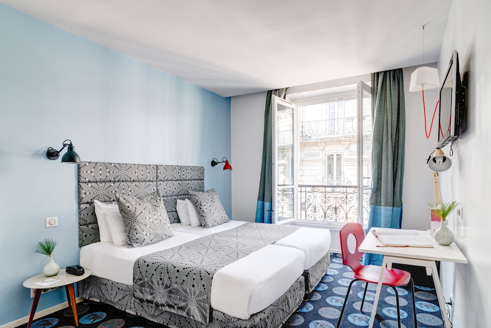 Superior, Twin Beds