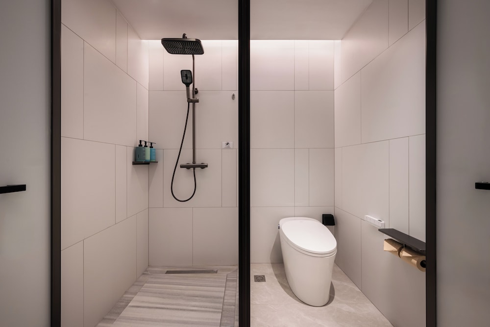 Novotel Shanghai Hongqiao International Airport 66/69