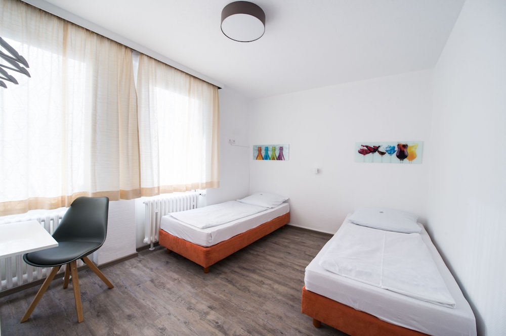 Room, Twin Beds