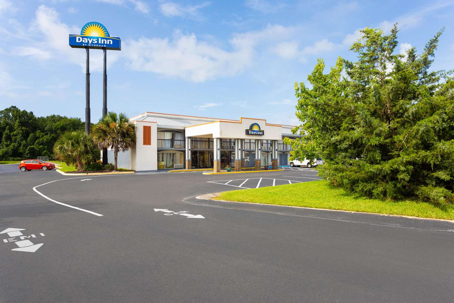 Days Inn by Wyndham Wildwood I-75 40/44