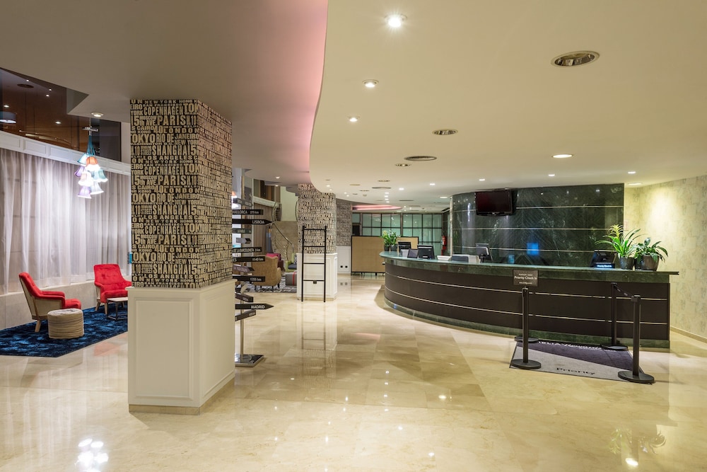 Innside by Melia Barcelona Apolo 6/75