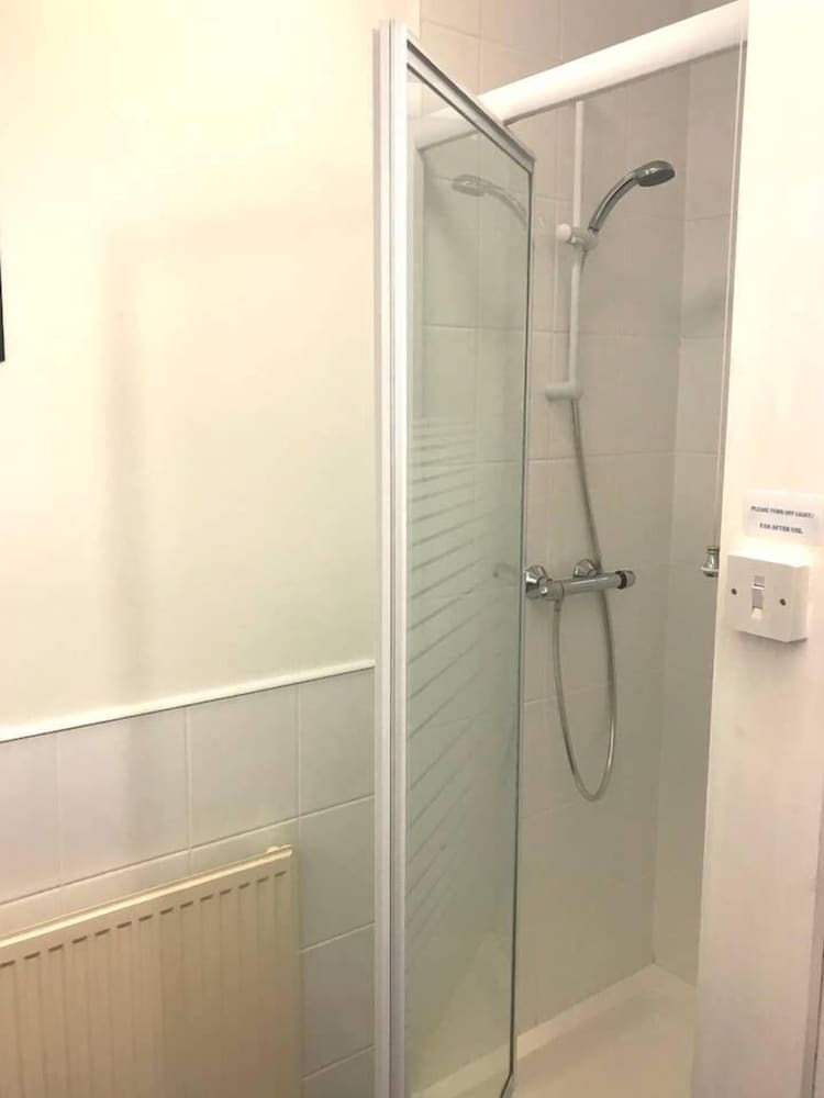 Bridgeside Guest House - B&B 34/34