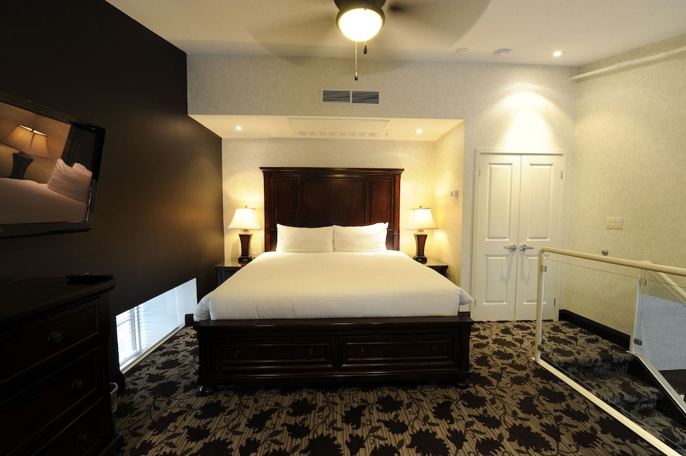 Loft, Suite, King Bed, Sofa, Two Story