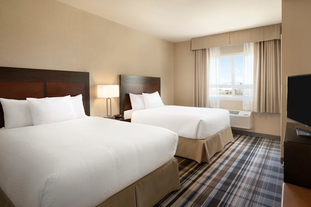 Fairfield Inn & Suites by Marriott Airdrie 17/54