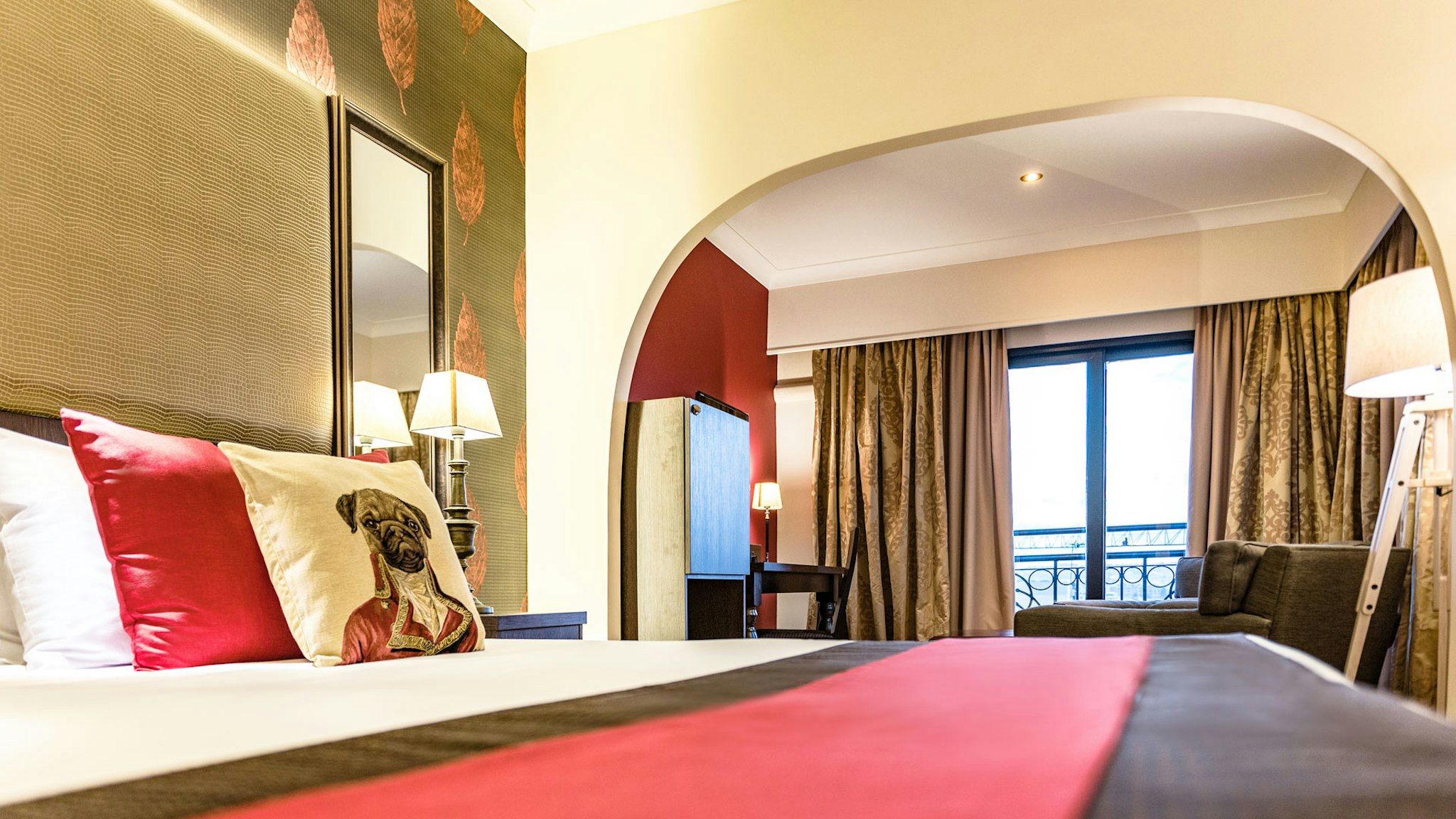 AX The Victoria Hotel 26/76