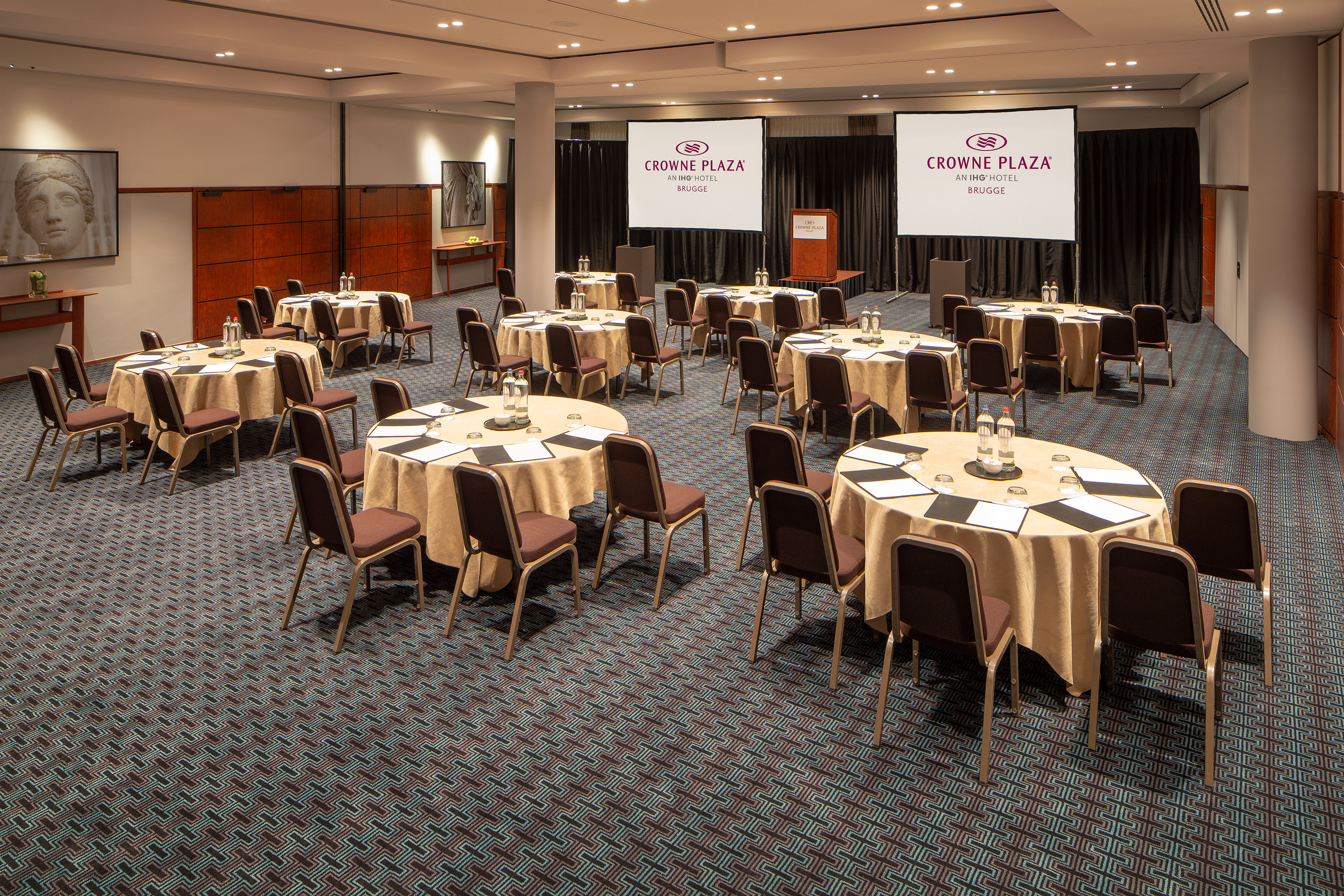 Crowne Plaza Brugge 72/79