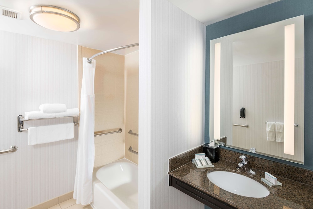 Hilton Garden Inn Silver Spring White Oak 15/51