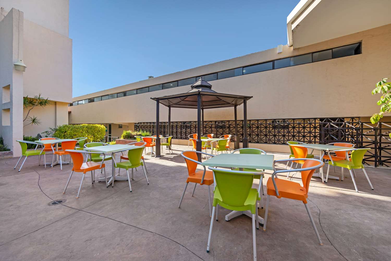 Hotel BeWow Queretaro 28/38