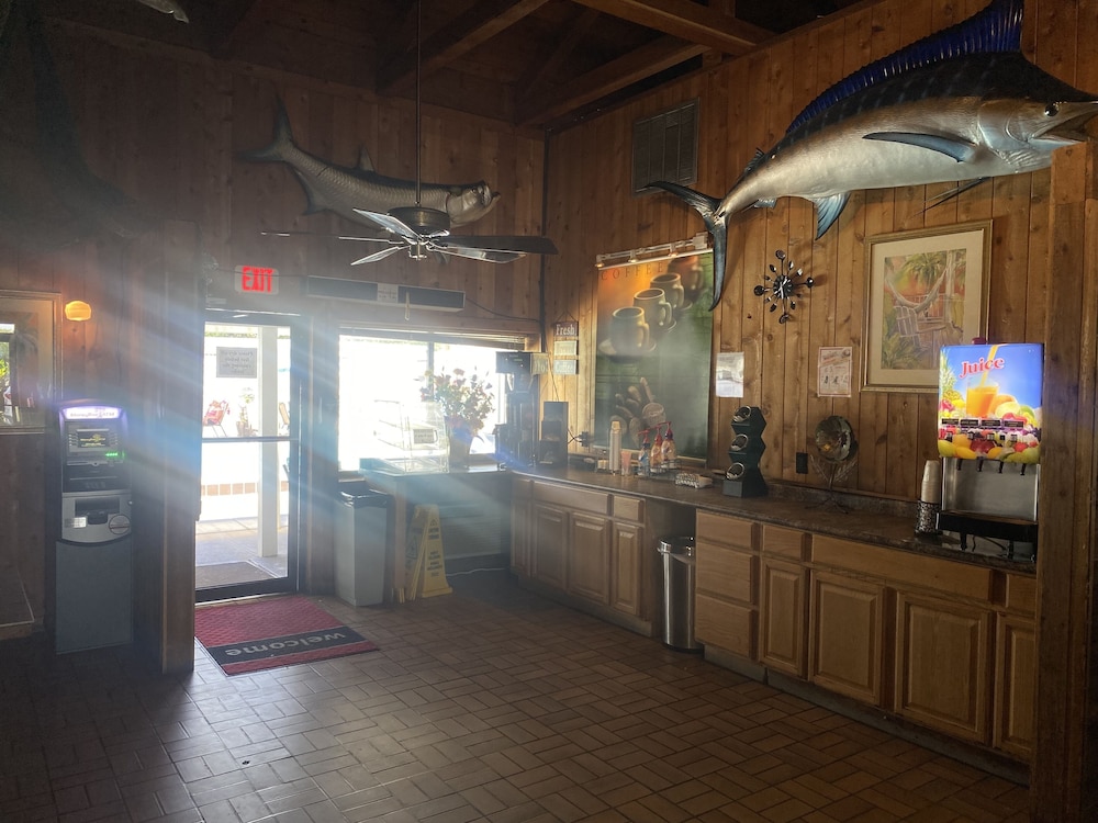 Village Inn Destin 27/52