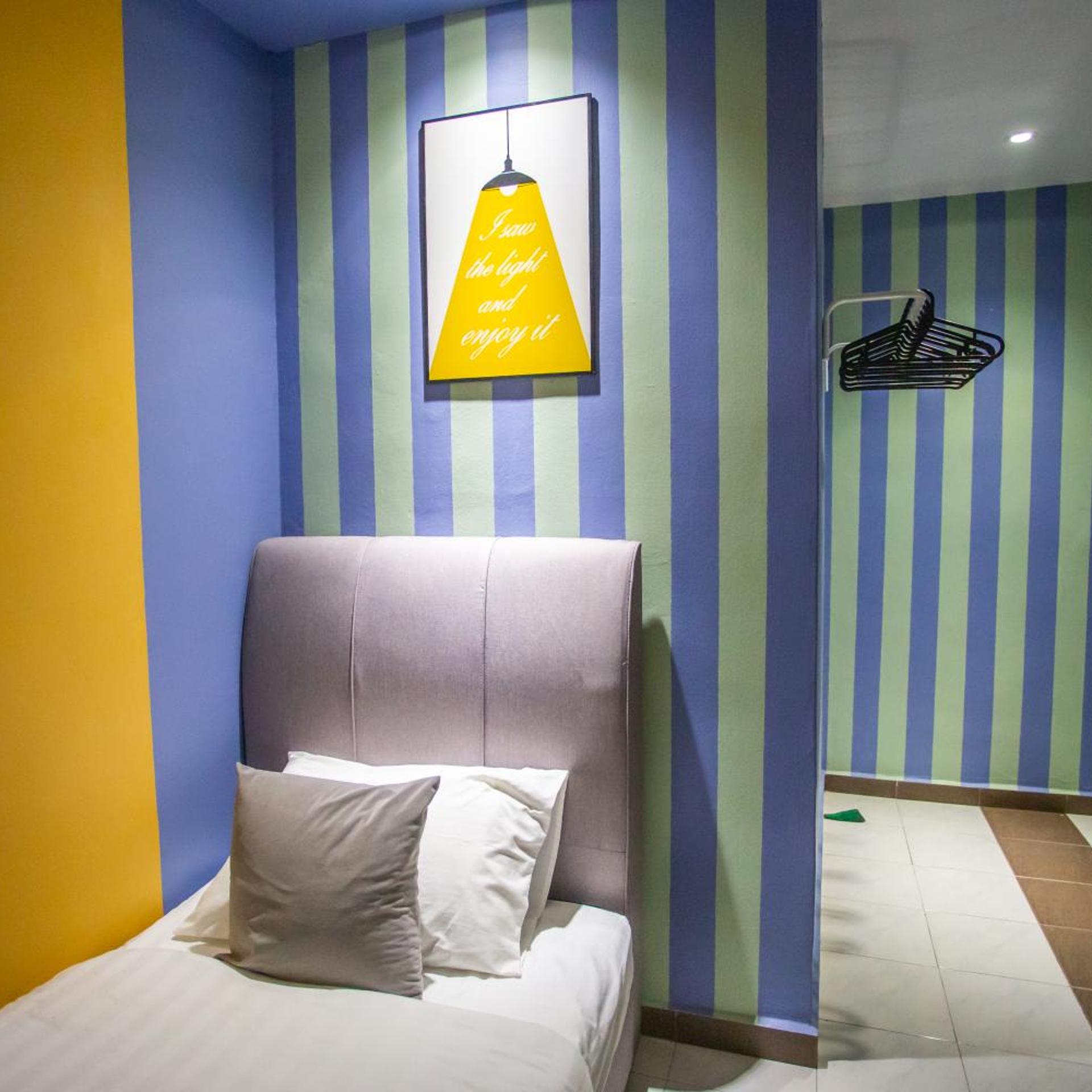 OYO 90028 Ragula Hotel 29/45