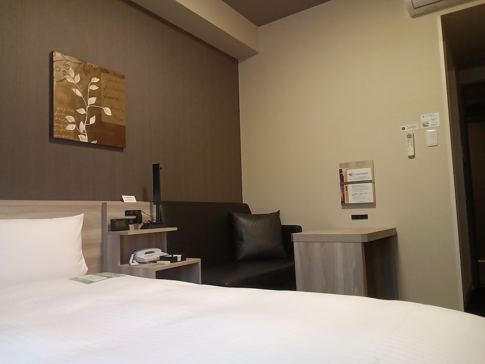 Hotel Route-Inn Hamada Ekimae 18/32