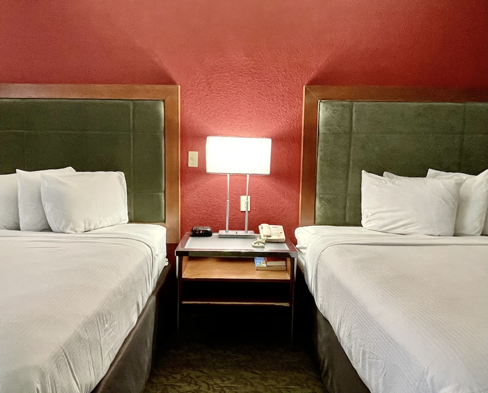 FairBridge Inn & Suites Fort Wayne 15/52