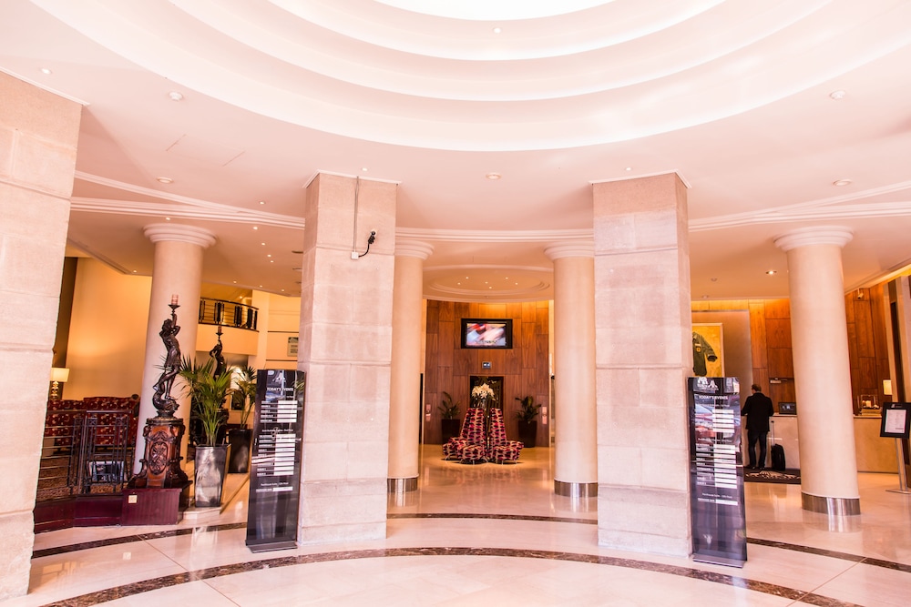 Europa Hotel 8/47