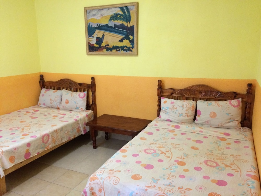 Hotel Las Salinas 2/30
