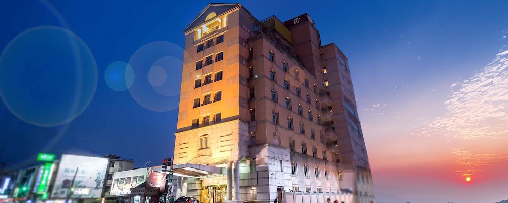 Grand View Hotel 1/34
