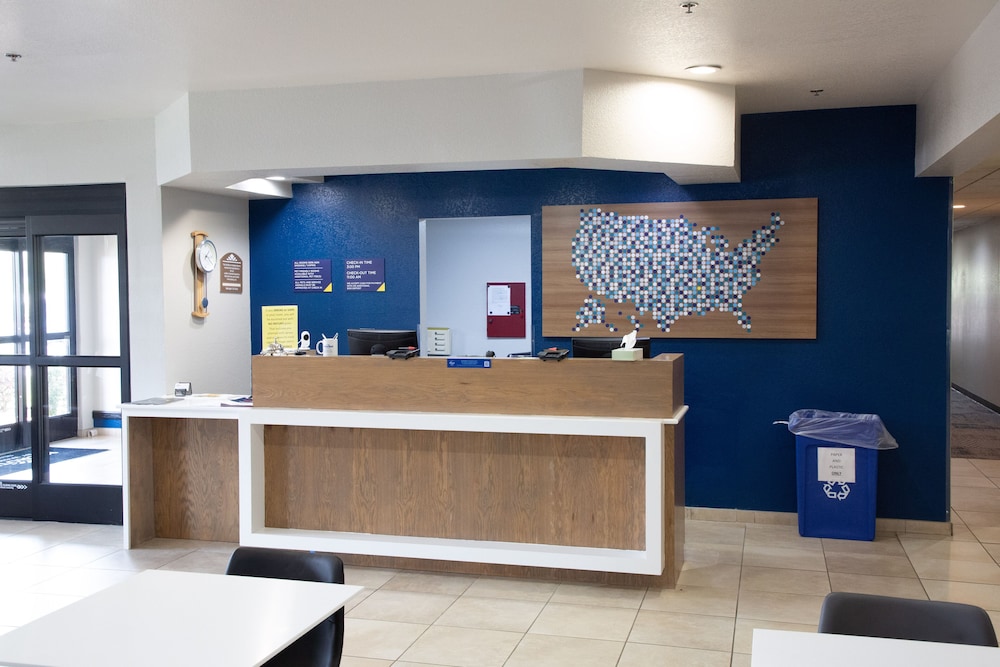Microtel Inn & Suites by Wyndham Searcy 8/50