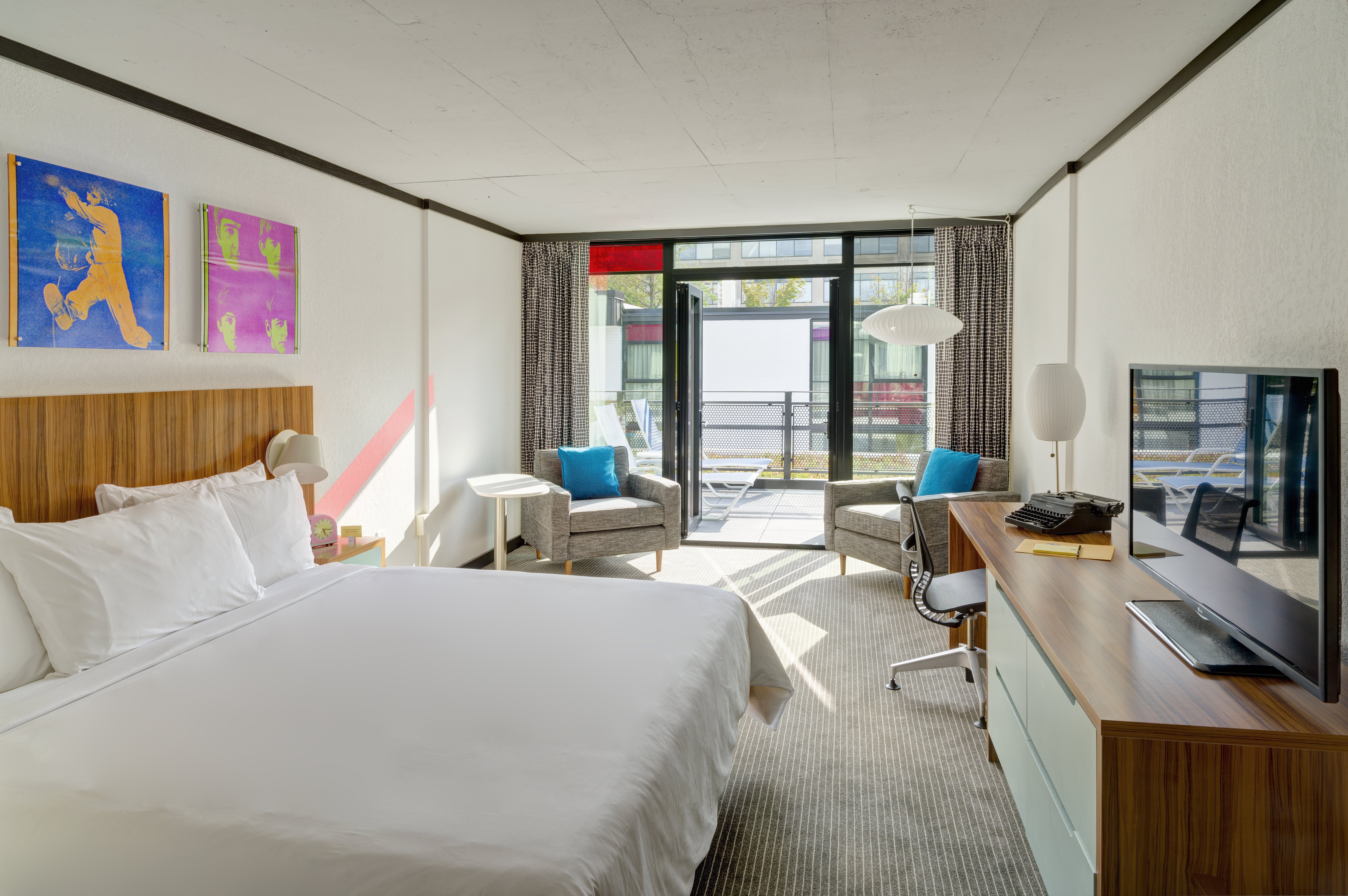 THE VERB HOTEL 11/38