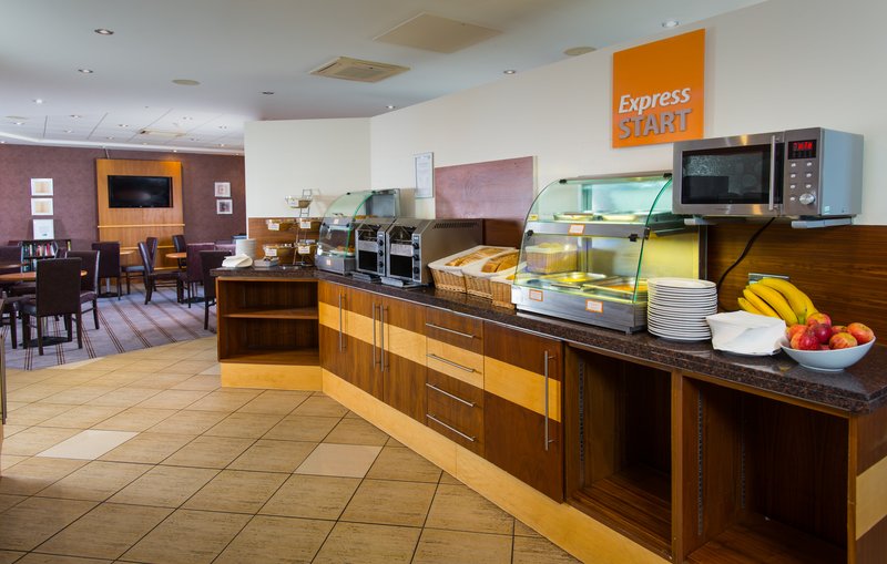 Holiday Inn Express SWINDON CITY CENTRE 4/13