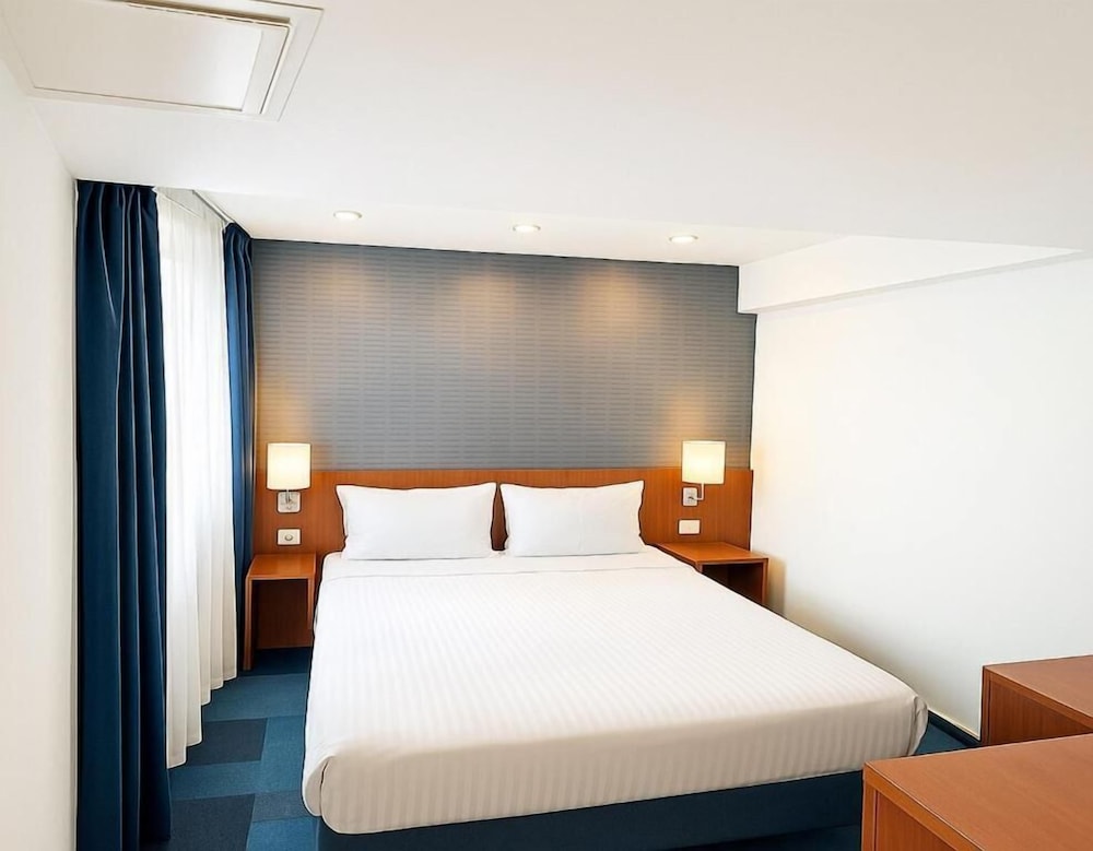 BASIC, DOUBLE BED