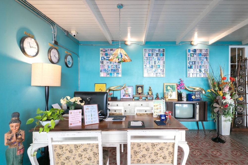 Baan Phuanda Phuket 69/79