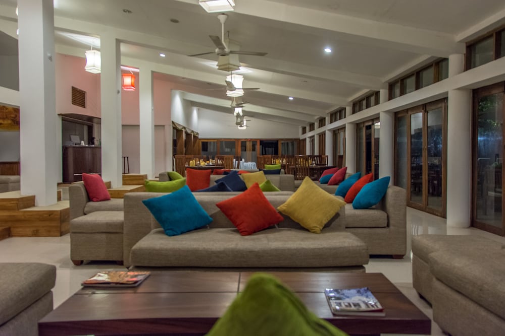 The Lakeside Hotel At Nuwarawewa 23/50