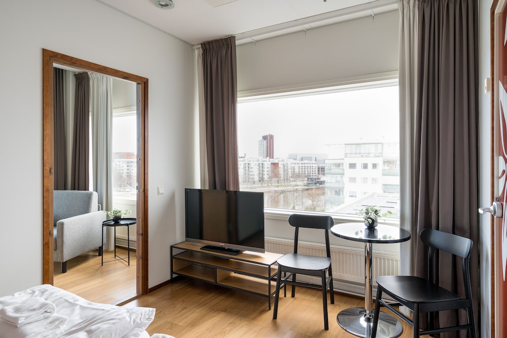 Hiisi Hotel Helsinki Jatkasaari 25/81