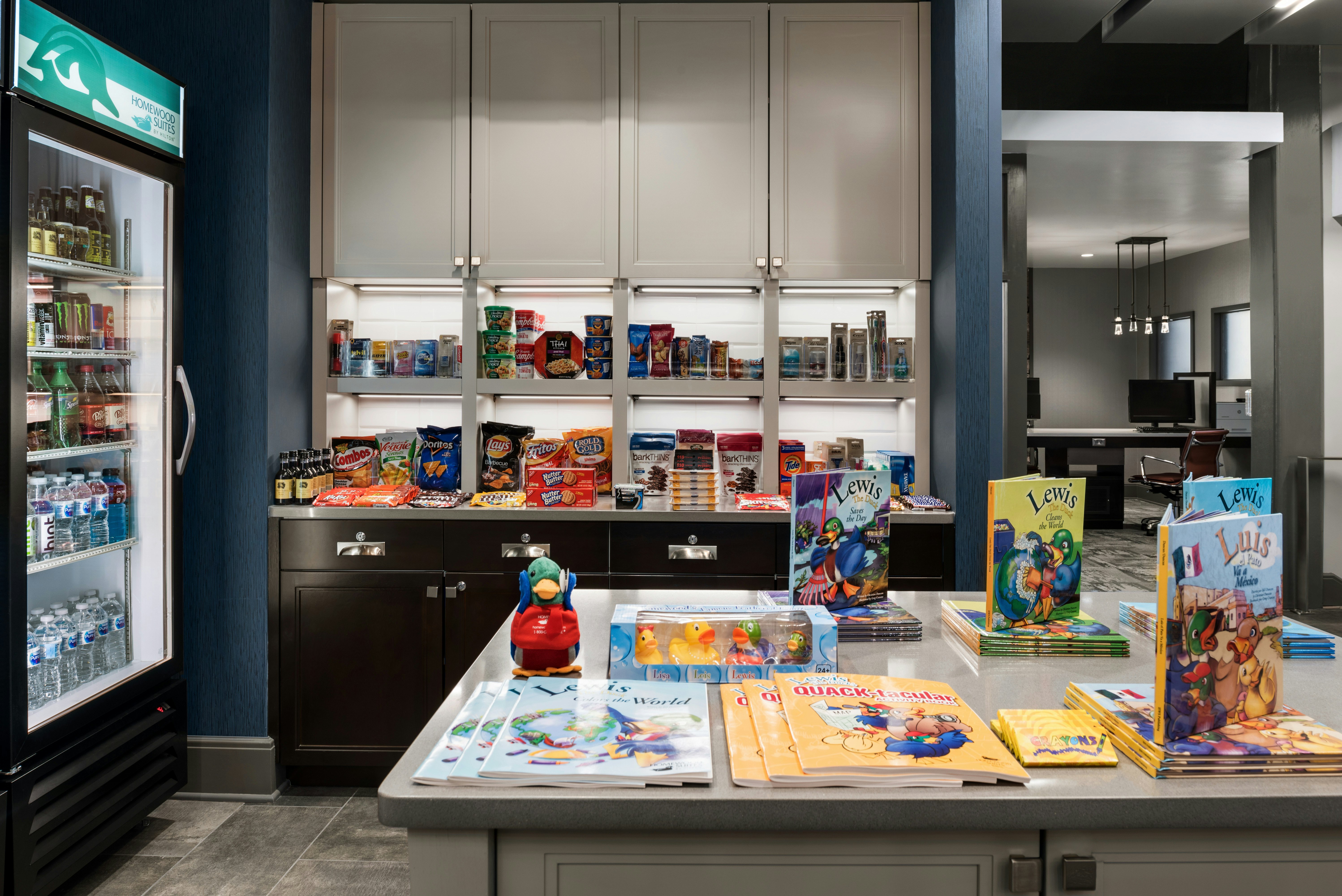Homewood Suites By Hilton Milwaukee-Downtown 24/25