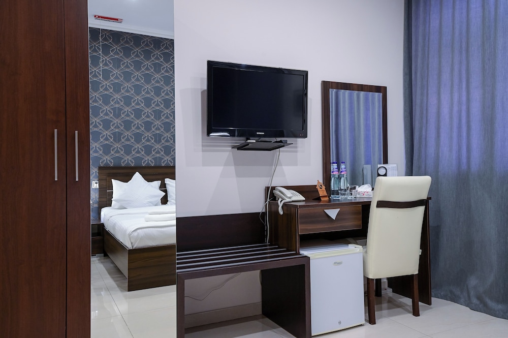 Mia Casa Hotel 35/50