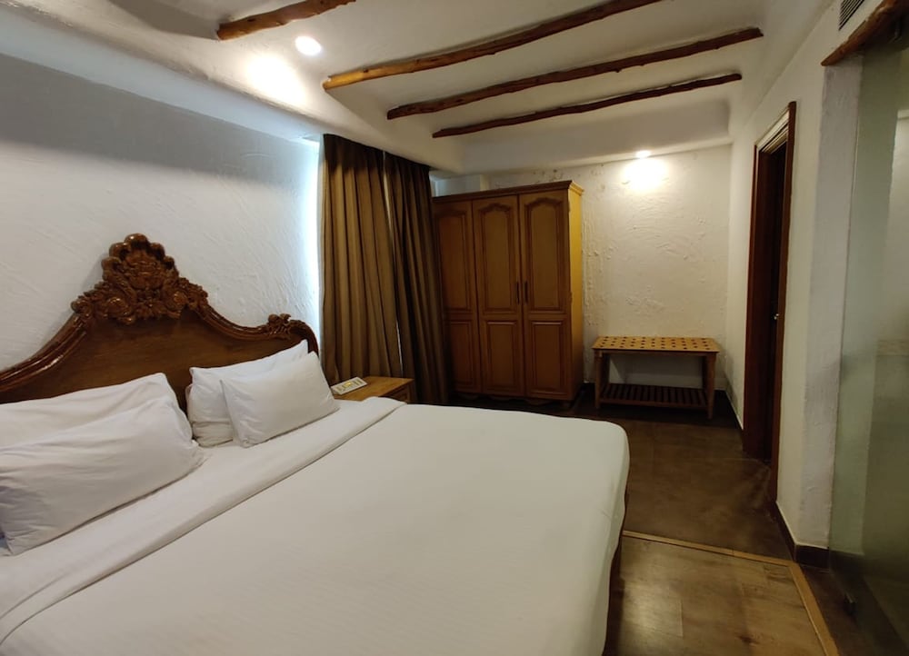 Shravanthi Sarovar Portico Bengaluru 7/50