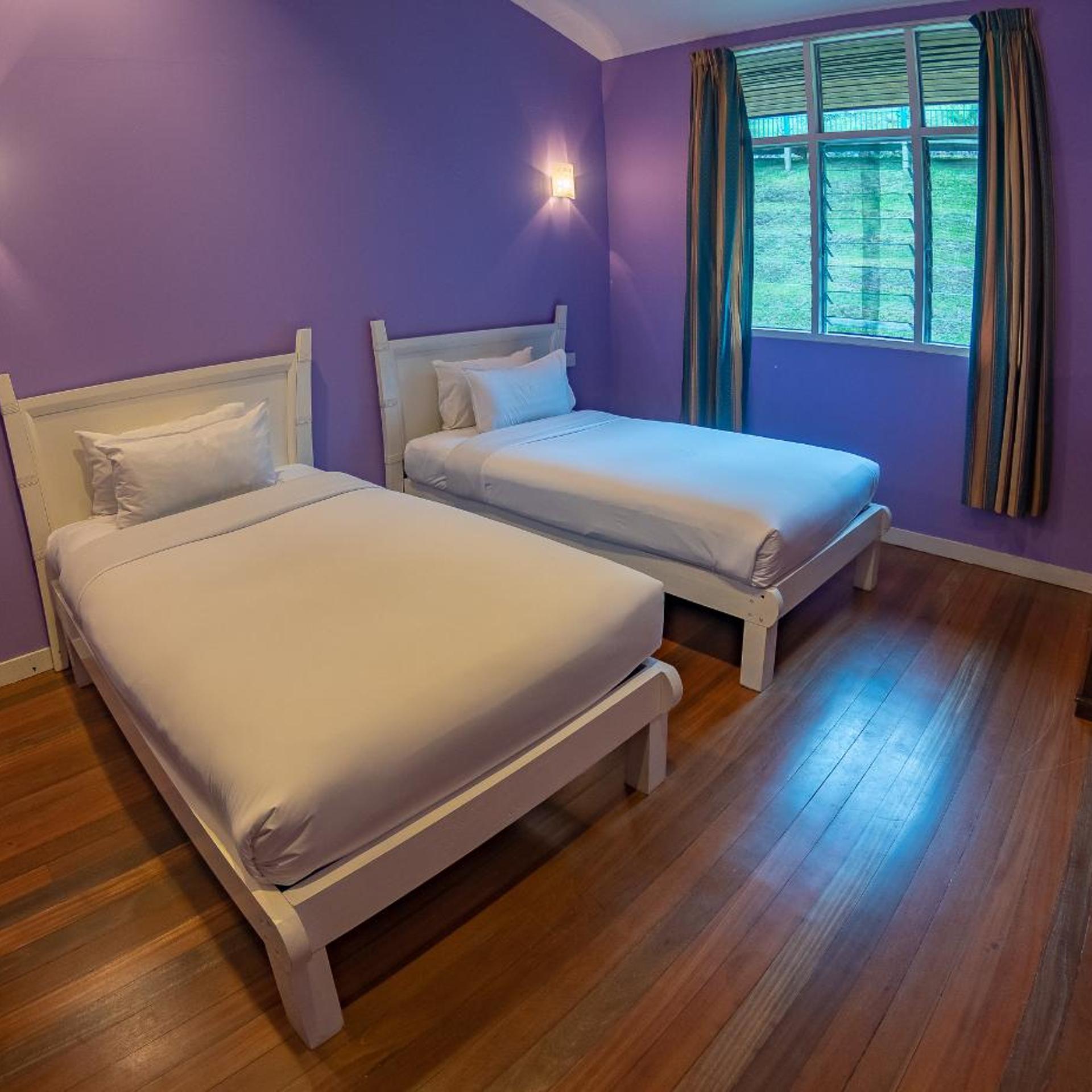 Rock, Twin Beds, Shared Bathroom