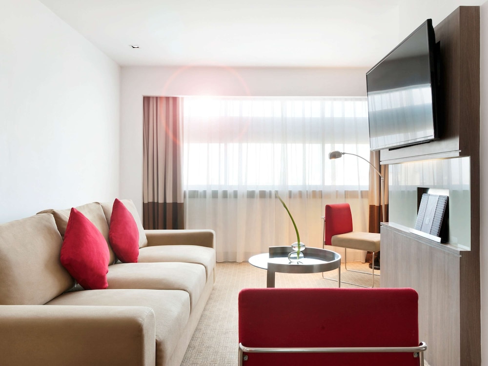 Novotel Jakarta Gajah Mada 28/49