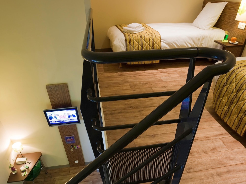 Ibis Styles Bourges 16/48
