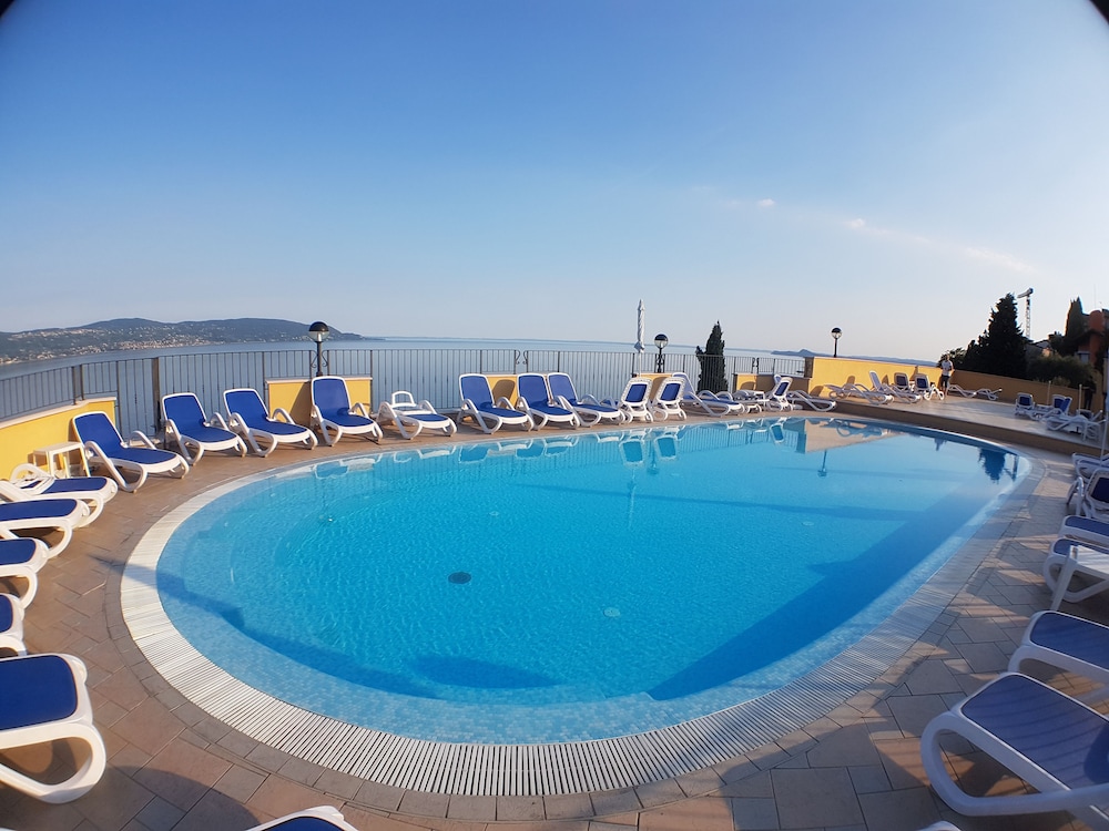 Hotel Piccolo Paradiso 36/61