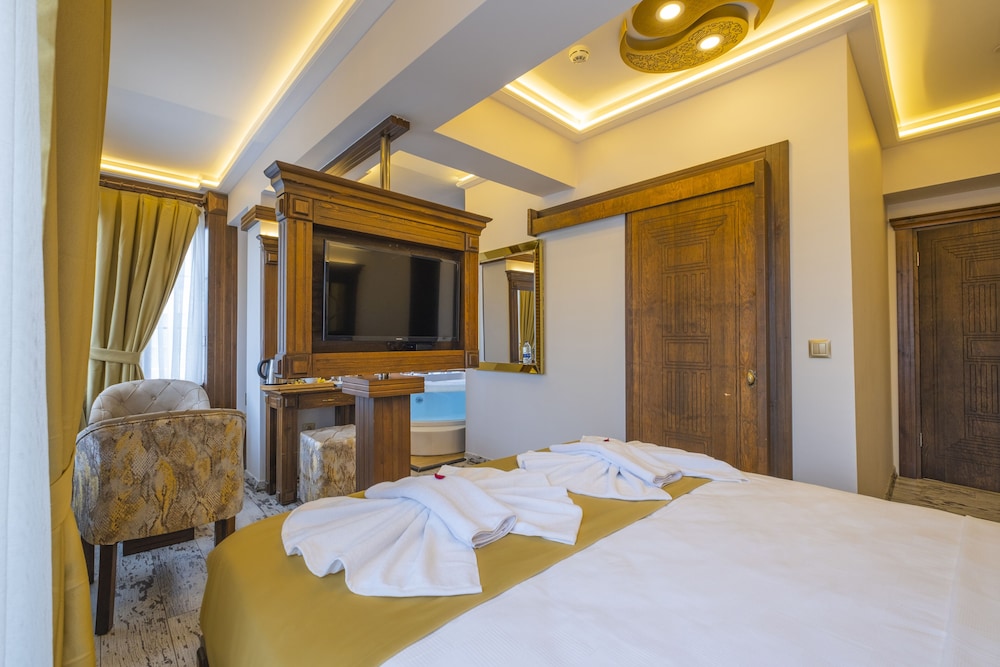 Reis Royal Hotel 22/80