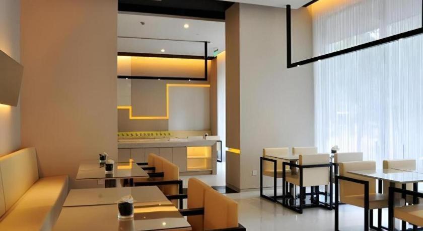 Jinjiang Inn Select (Xuzhou Suning Plaza Jianguo East Road) 50/55