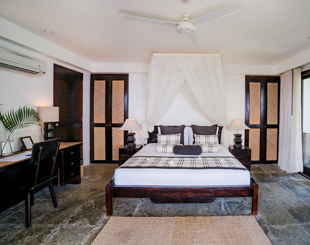 Batu Karang Lembongan Resort and Spa 14/85