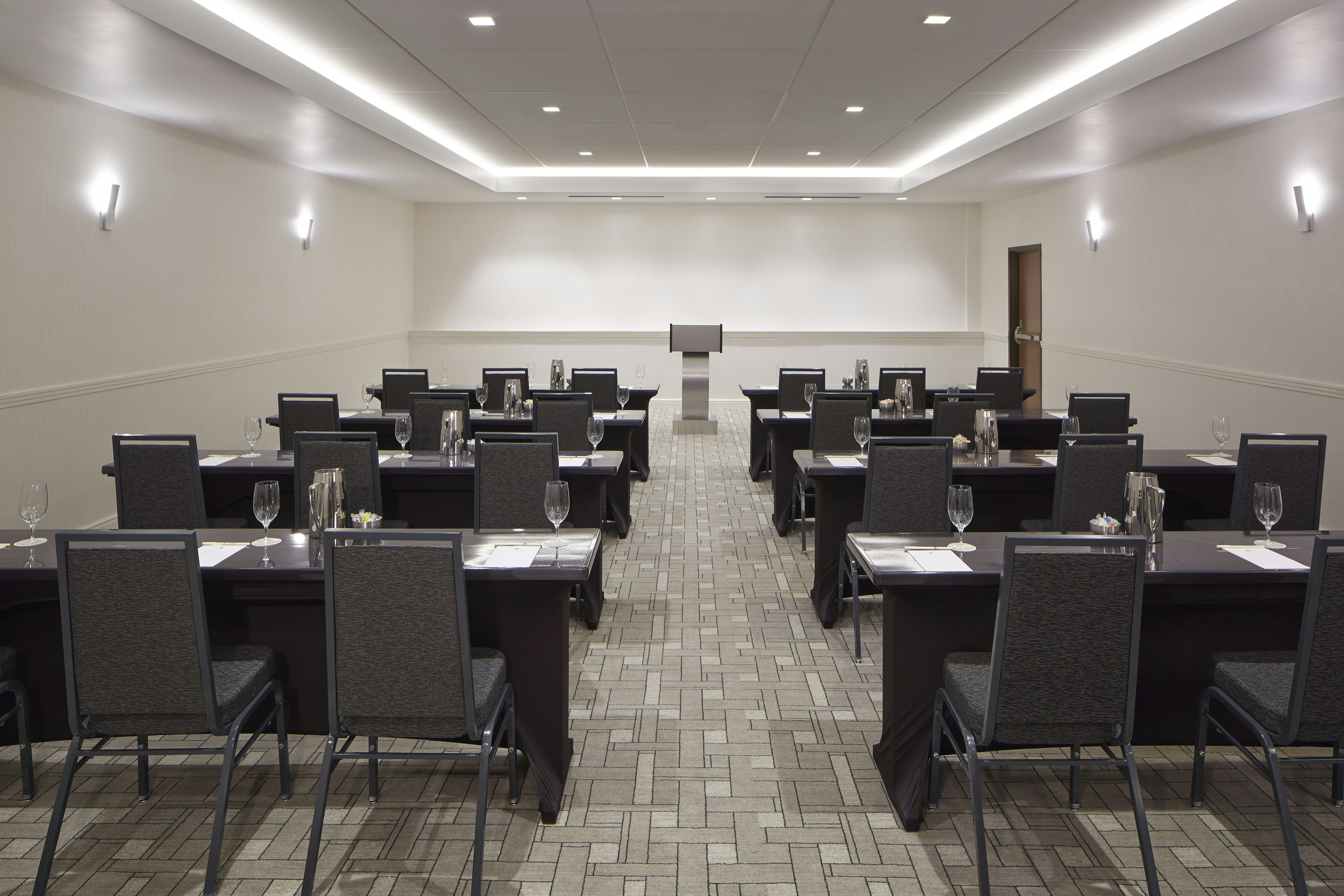 Doubletree By Hilton Atlanta Perimeter Dunwoody 50/59