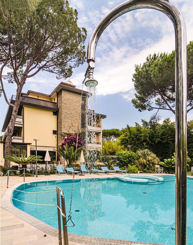 Hotel Nedy 34/47