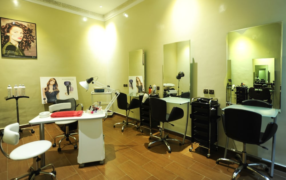 Hotel Riad Ennakhil 42/74