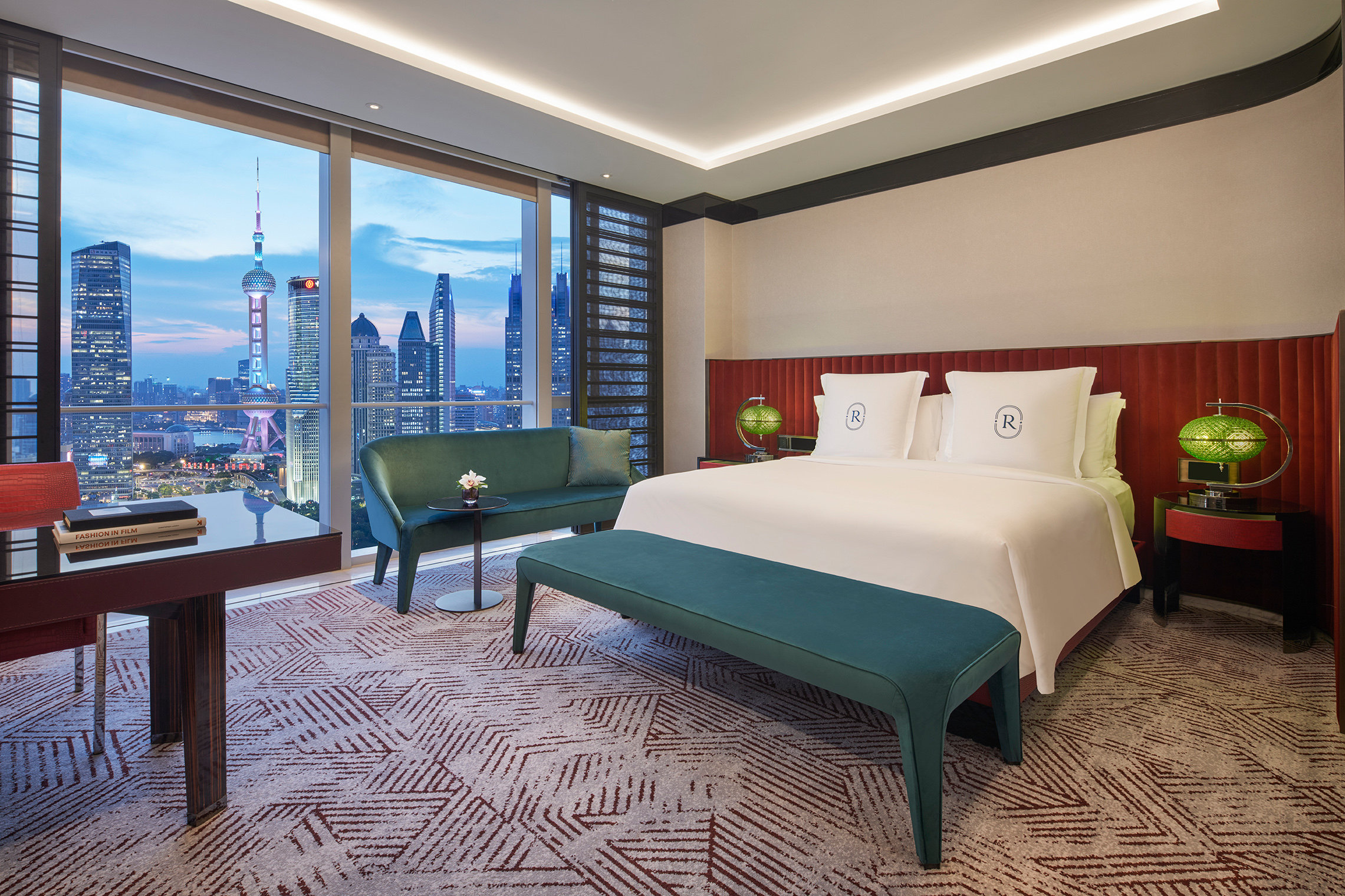 Regent, Club, King Bed, Pearl View