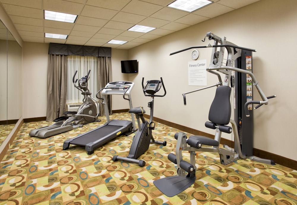 Holiday Inn Express Hotel & Suites Guthrie North Edmond 25/46